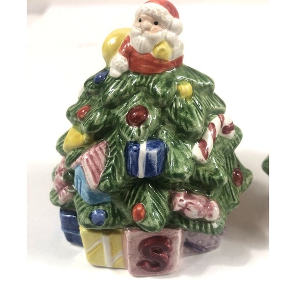 Spode Christmas Tree Santa Presents Salt & Pepper Shakers 3.5" - Picture 2 of 7